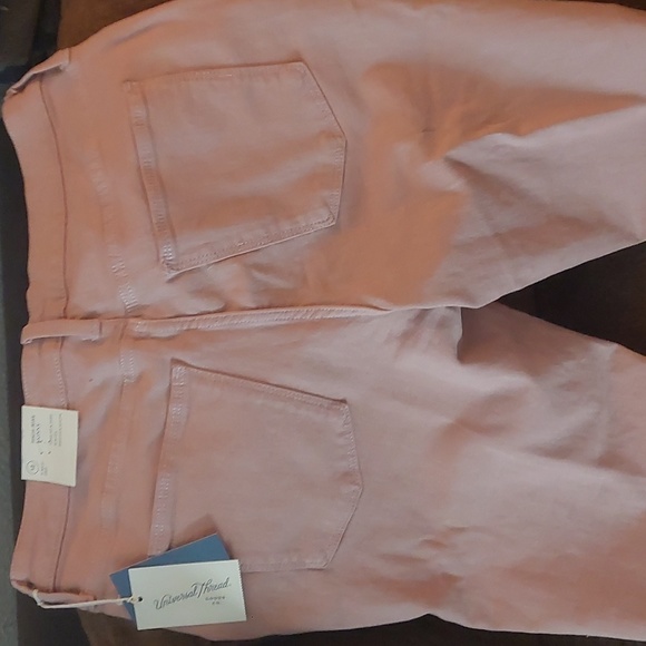 Jeans - Picture 2 of 3